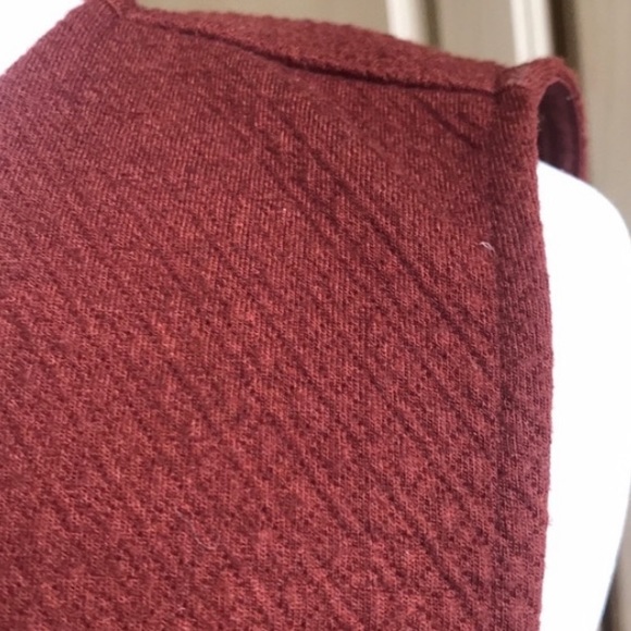 SOLD! Ann Taylor Rustic Red Textured Sleeveless Pleated Peplum Top - Picture 5 of 7